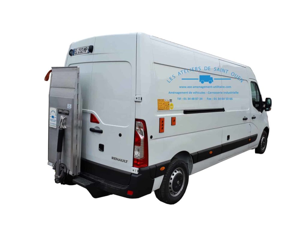 fourniture et pose dans votre utilitaire renault master avec serrure de securite mul-t-lock avec hayon élévateur