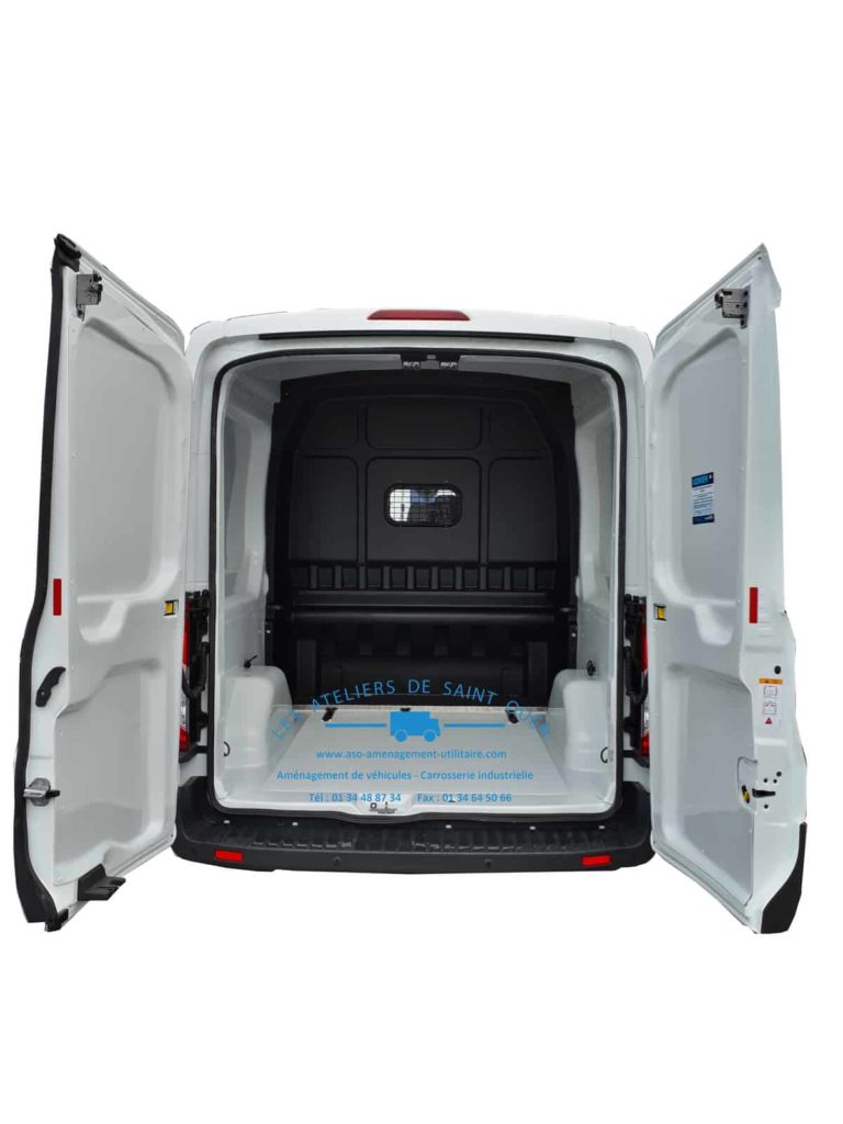 fourniture et pose dans votre utilitaire avec un kit cover pour ford transit 2t