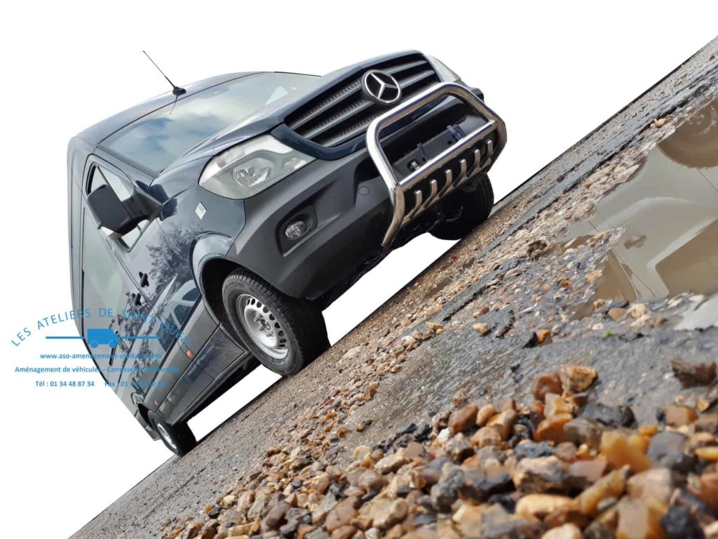 fourniture et pose dans votre utilitaire pour mercedes sprinter pare buffle