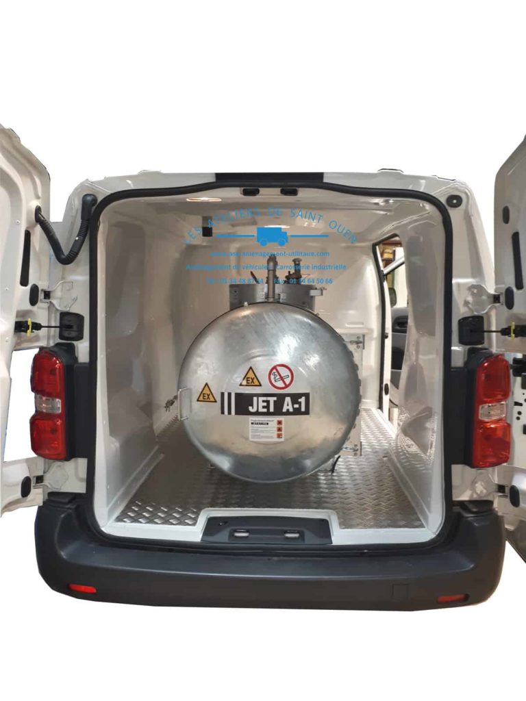 fourniture et pose dans votre utilitaire pour véhicule ravitailleur de carburant avec kit cover et plancher en aluminium