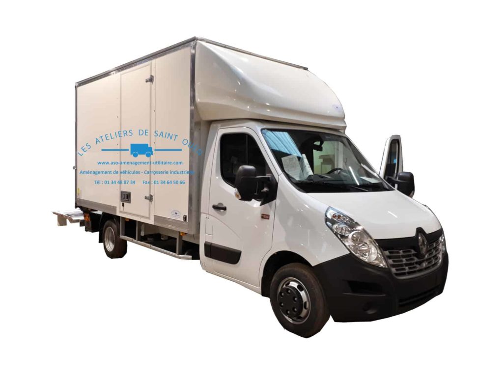 fourniture et pose dans votre utilitaire pour renault master avec caisse 20m3 avec hayon élévaeur