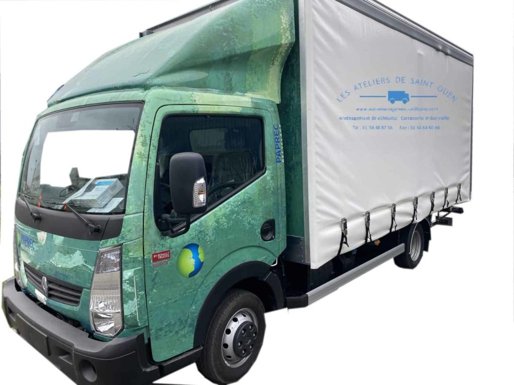 aménagement fourniture et pose pour caisse grand volume avec bache de protection et hayon élévateur
