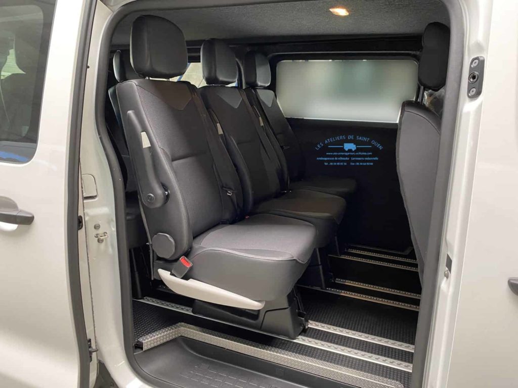 fourniture et pose d'une cabine approfondie pour peugeot expert avec 7 sièges