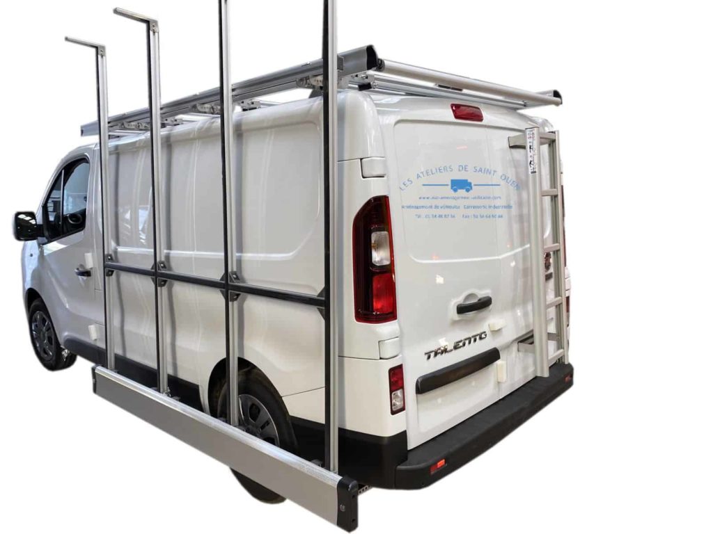 fourniture et pose fiat talento ou renault trafic avec échelle galerie et pupitre porte verre