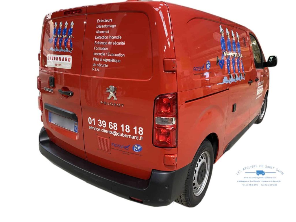 fourgon équipé de grille de ventilation sur peugeot expert