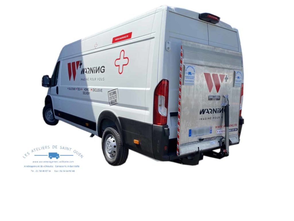 peugeot boxer avec hayon élévateur