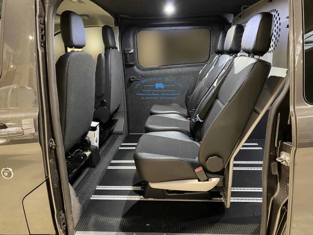 ford transit custom avec cabine approfondie siège réglable avec rail aéro et cloison de séparation démontage rapide