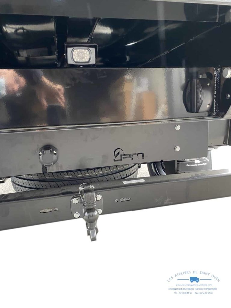 aménagement avec caméra de recul sur benne