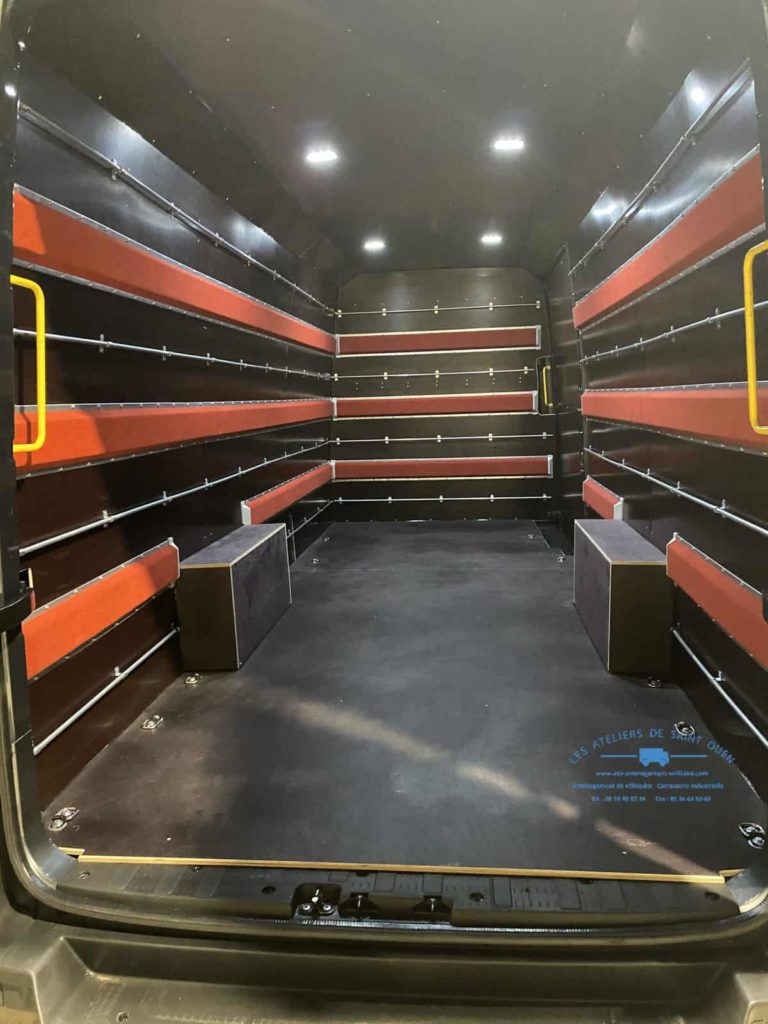 volkswagen crafter avec plancher antidérapant et capitions