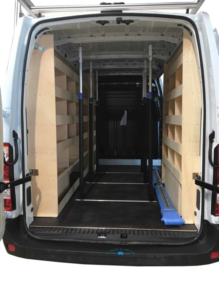 renault master avec galerie rail aéro et barre de maintien + étagère gauche et droite