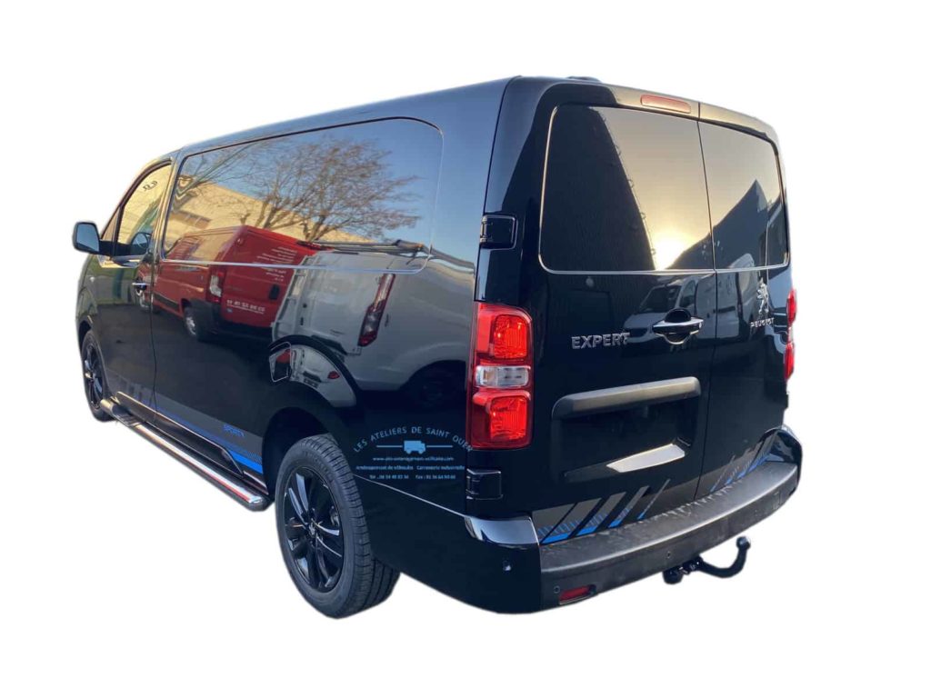 peugeot expert avec boule d'attelage et tubes inox