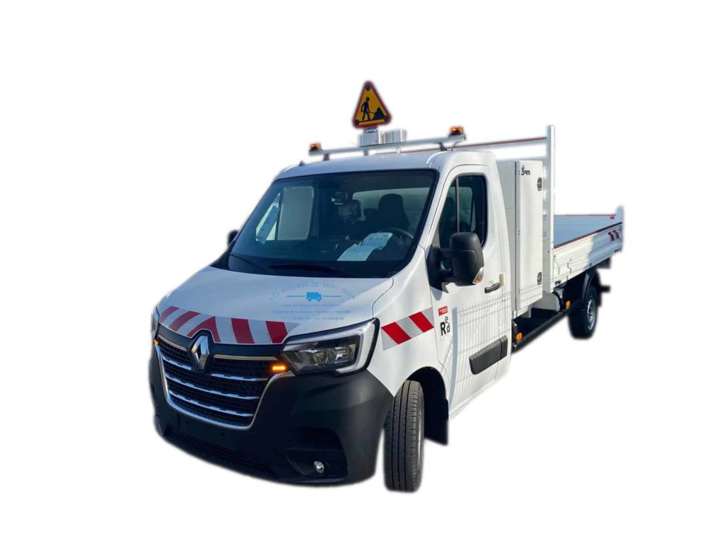 renault master avec benne coffre contre cabine et gyropahre