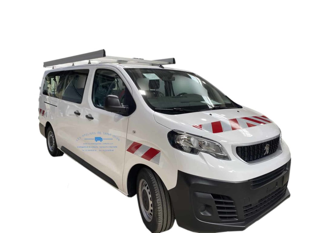 peugeot expert avec galerie et bande réfléchissante