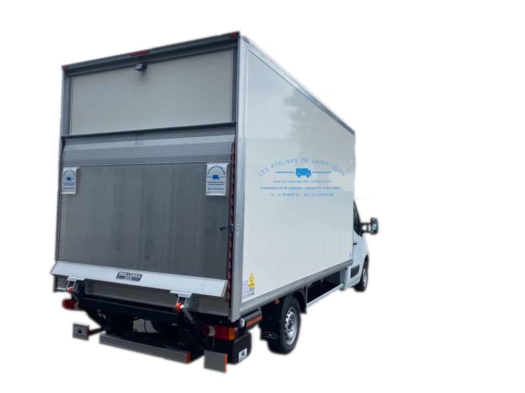 caisse grand volume avec hayon et caméra