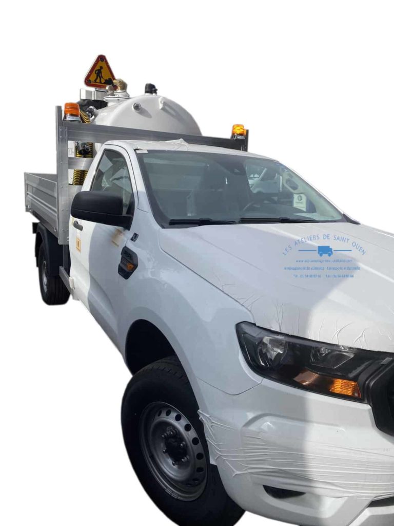 ford ranger avec benne et cuve hydro curage