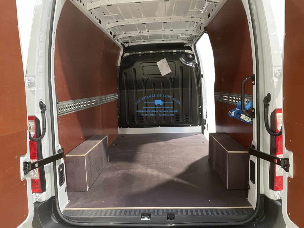 habillage master avec cp filmé rail universel et sangle