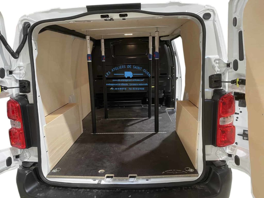 peugeot expert avec barre de maintien et rail aéro