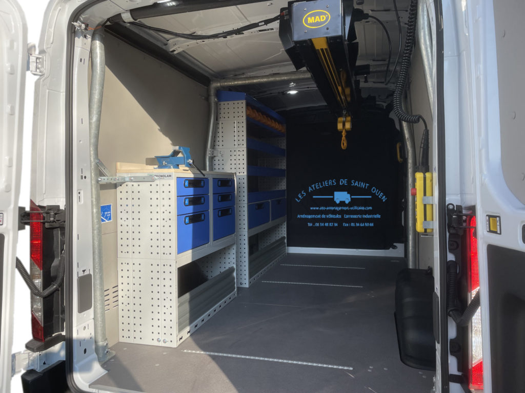 renault master easyload avec étagère métallique gauche
