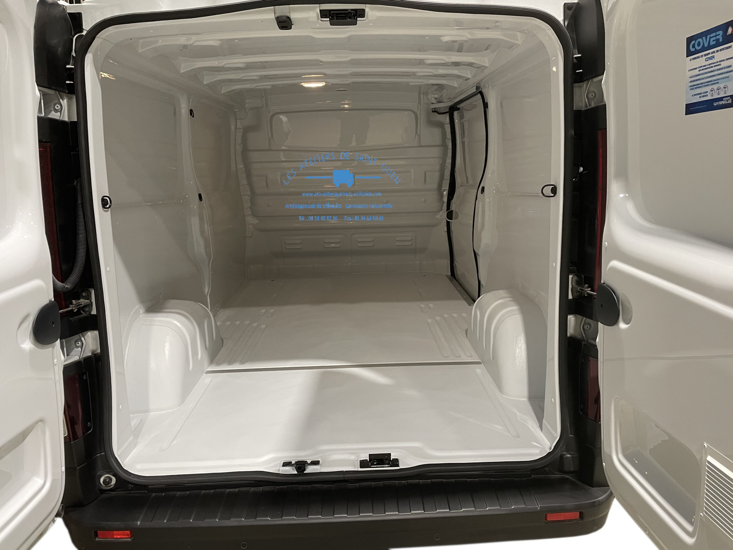 Amenagement Renault Master L2H2, plancher et protection utilitaire