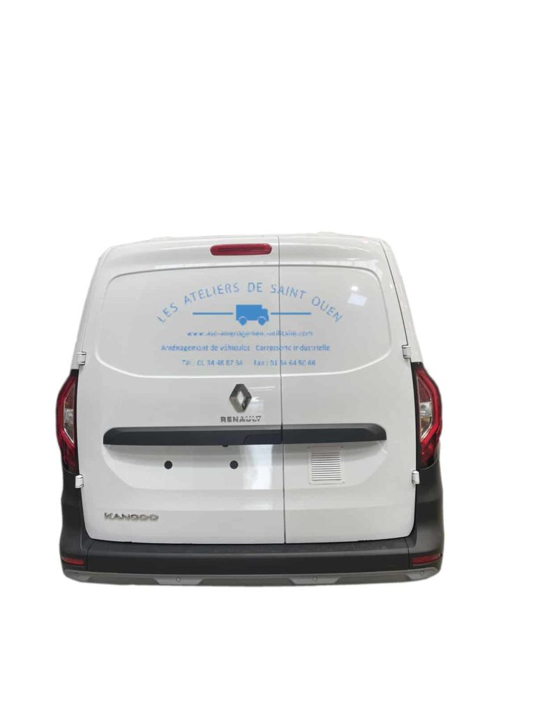 grille de ventilation installé sur les portes arrière du fourgon renault kangoo nouvelle génération