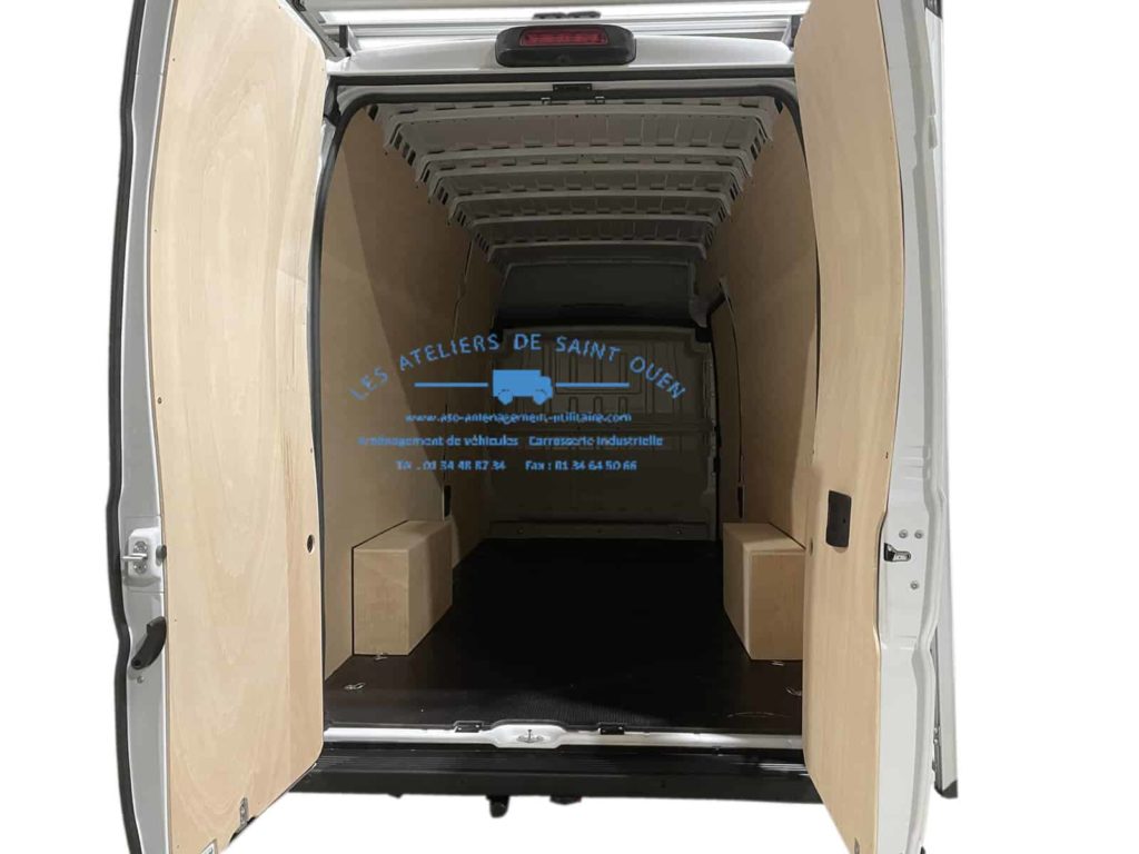 fiat ducato avec habillage bois et galerie