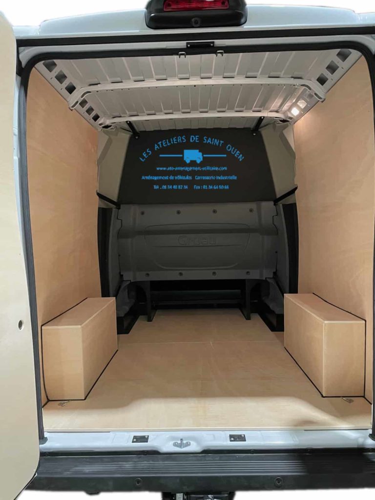 habillage bois contreplaqué avec cabine approfondie