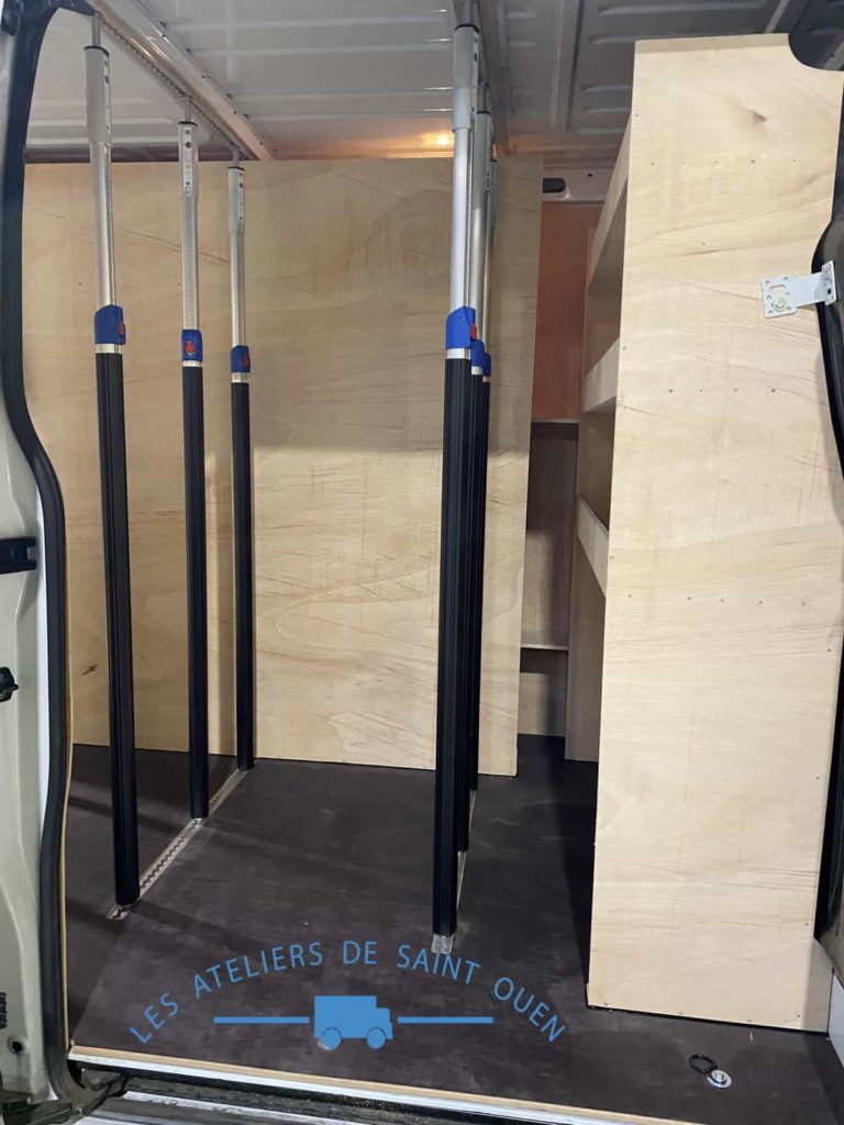 Habillage bois étagère sur mesure barre de maintient