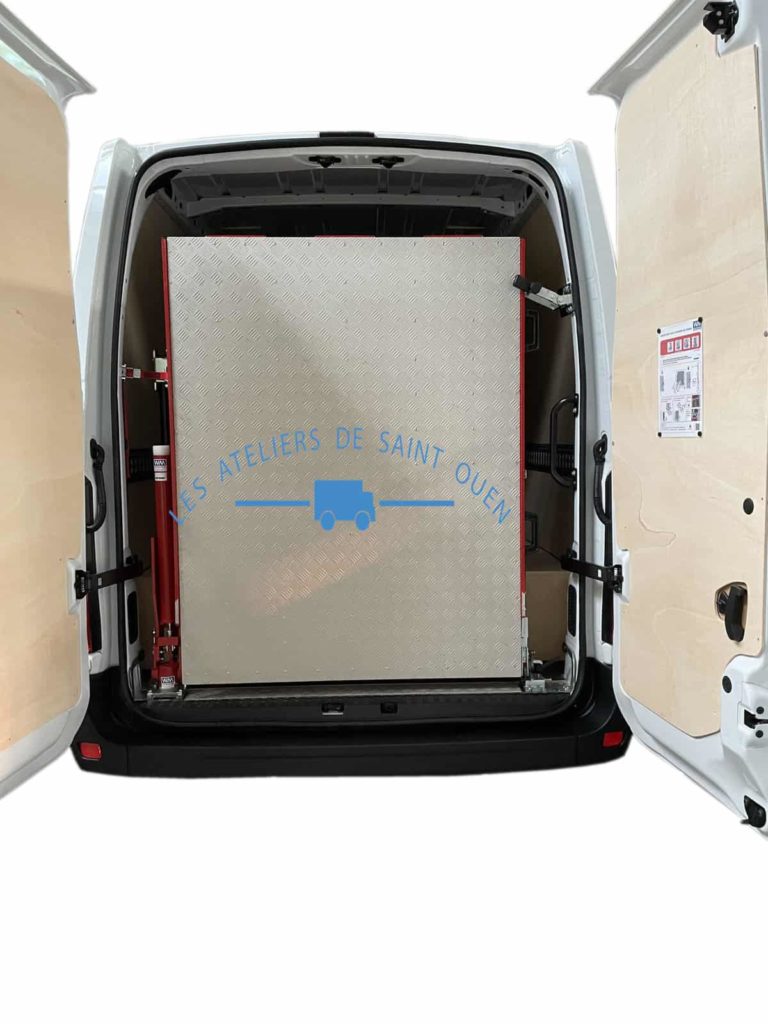 rampe de chargement ford transit 2t avec habillage bois avec rail universel
