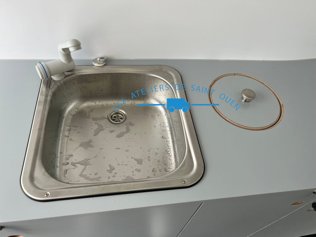 Évier avec poubelle asri renault master sanitaire et social