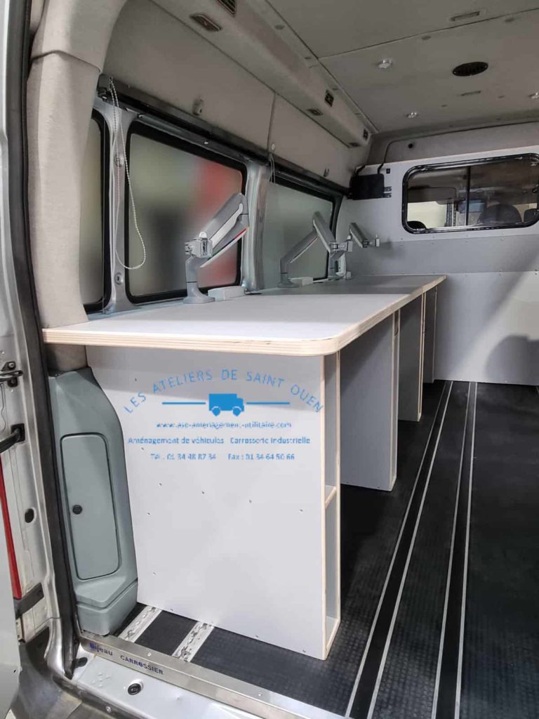 ford transit l2h2 avec bureau support avec ordinateur store plancher batterie additionnel