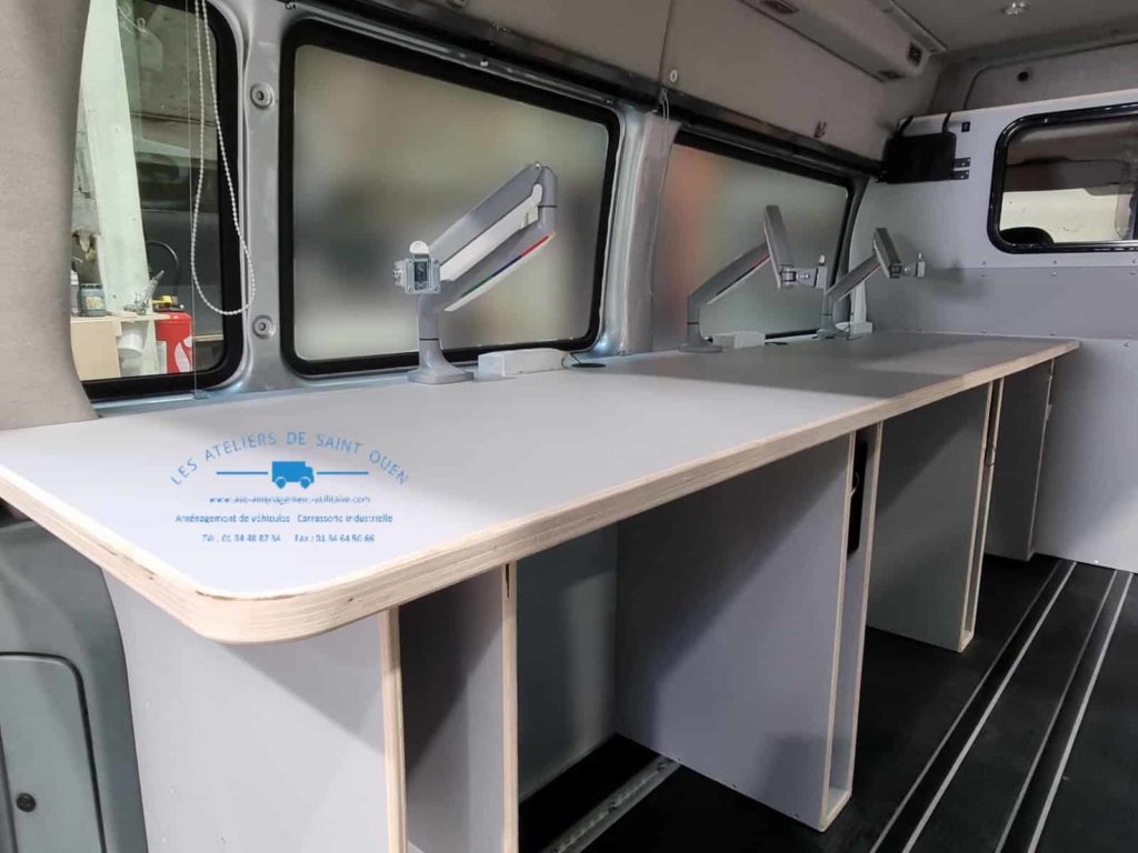 ford transit l2h2 avec bureau support avec ordinateur store plancher batterie additionnel