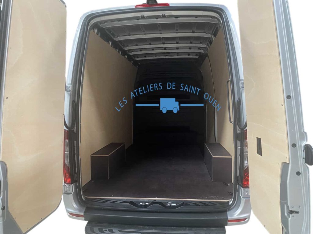 habillage en bois contreplaqué avec plancher antidérapant pour mercedes benz sprinter