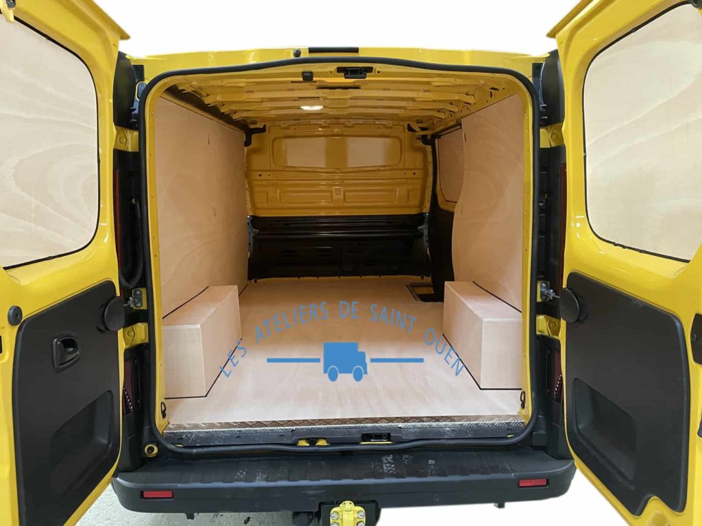 habillage en contreplaqué avec pour renault trafic