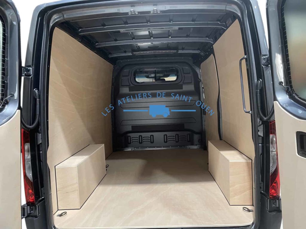 habillage en contreplaqué avec pour mercedes sprinter