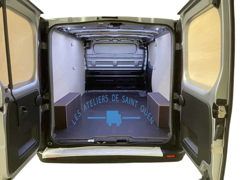 habillage en contreplaqué avec plancher antidérapant pour renault kangoo