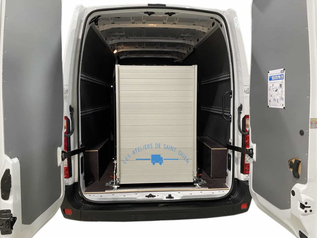 rampe de chargement repliable pour renault master avec habillage en polypropylène