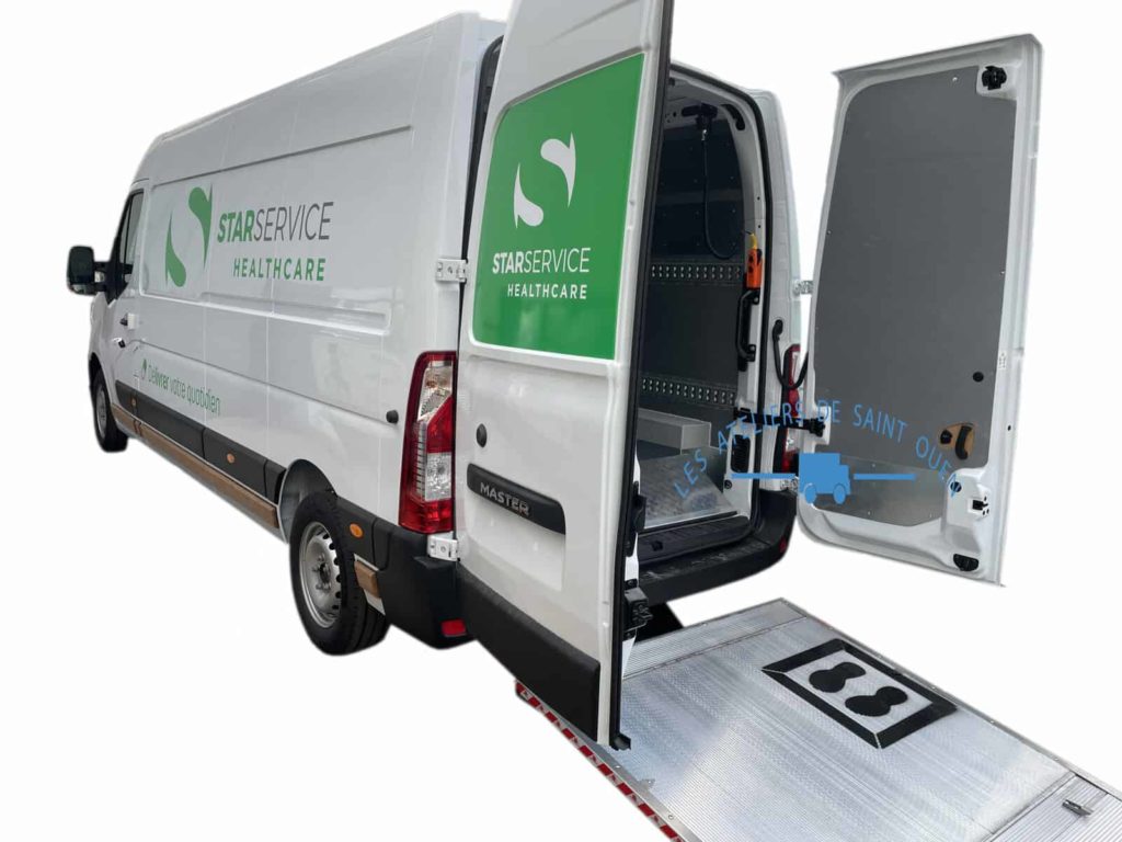 hayon élévateur pour renault master avec habillage polypropylène et protection bois