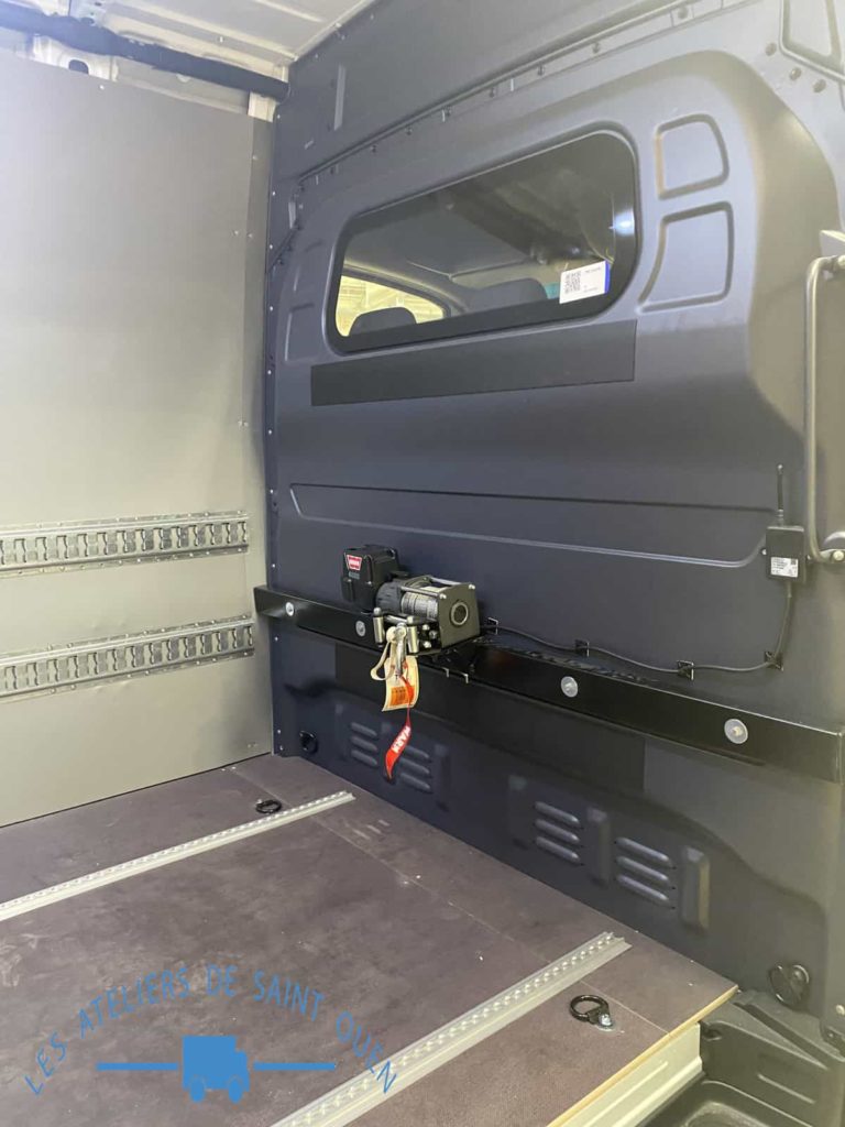 habillage polypropylène rail universel et aéro treuil de chargement