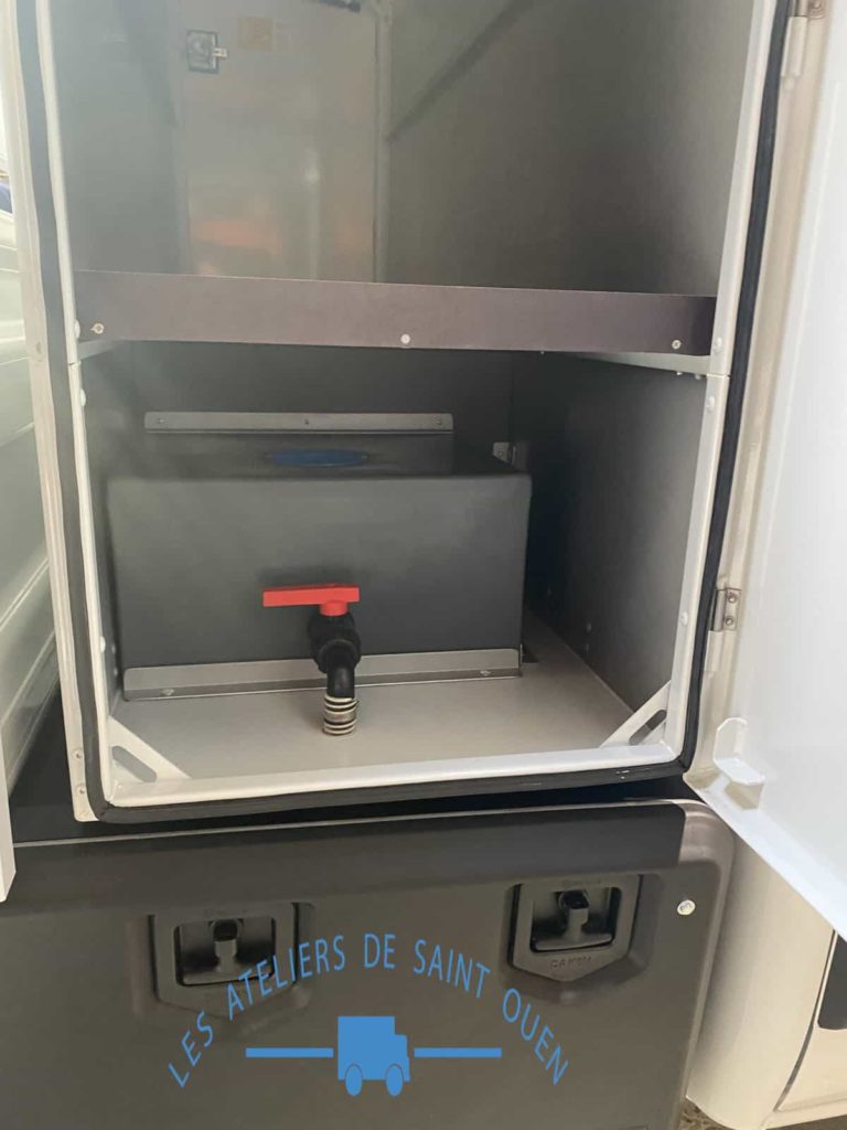 aménagement benne avec reservoir d'eau