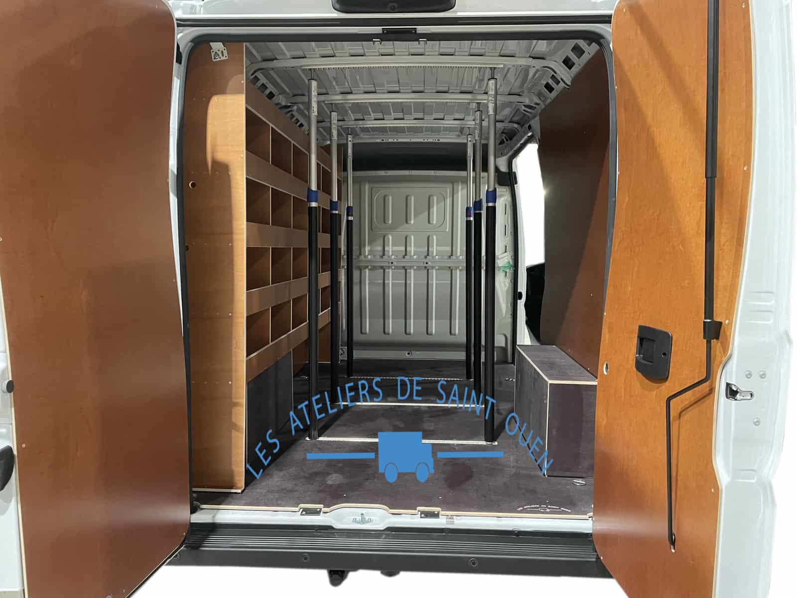 Solution d'arrimage véhicule utilitaire, transport de marchandise