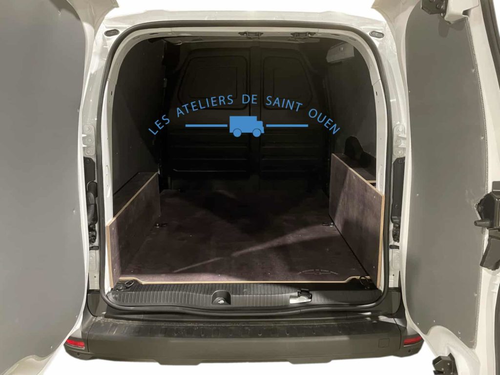 habillage en pvc des latéraux et des portes