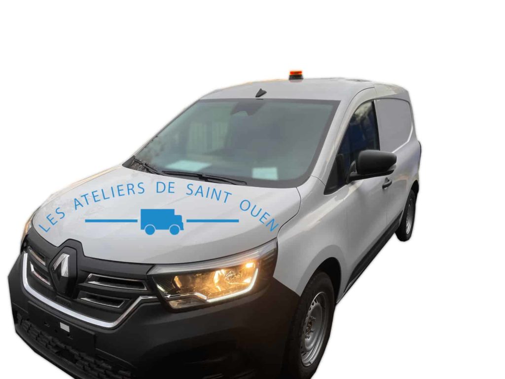 Gyrophare orange pour signalisation sur pavillon d'un renault kangoo électrique