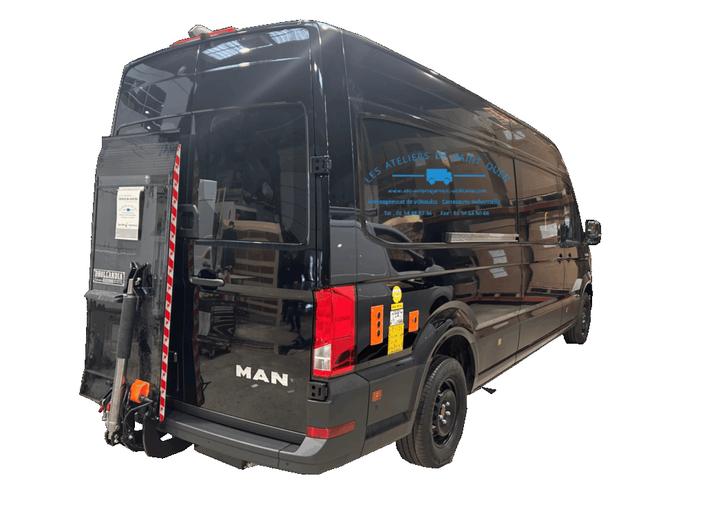 TGE L4H3 équipé d'un demi hayon.