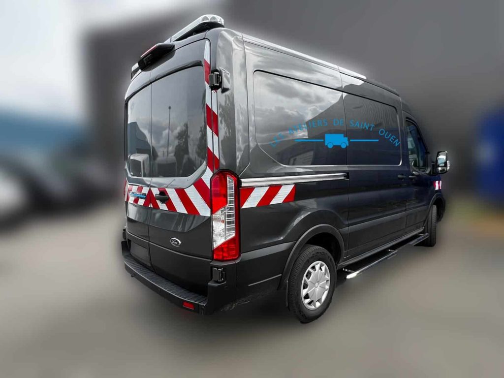 ford e transit bande reflechissante classe b rampe a defilement