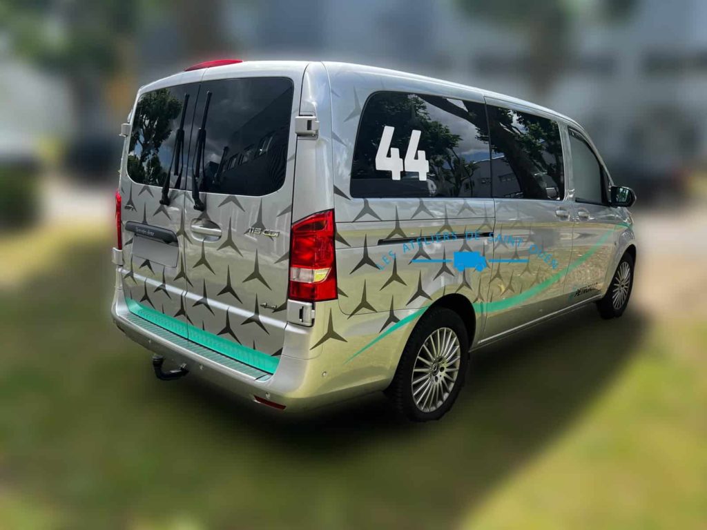 mercedes vito flocage petronas amg 44 hamilton f1 arrière véhicule