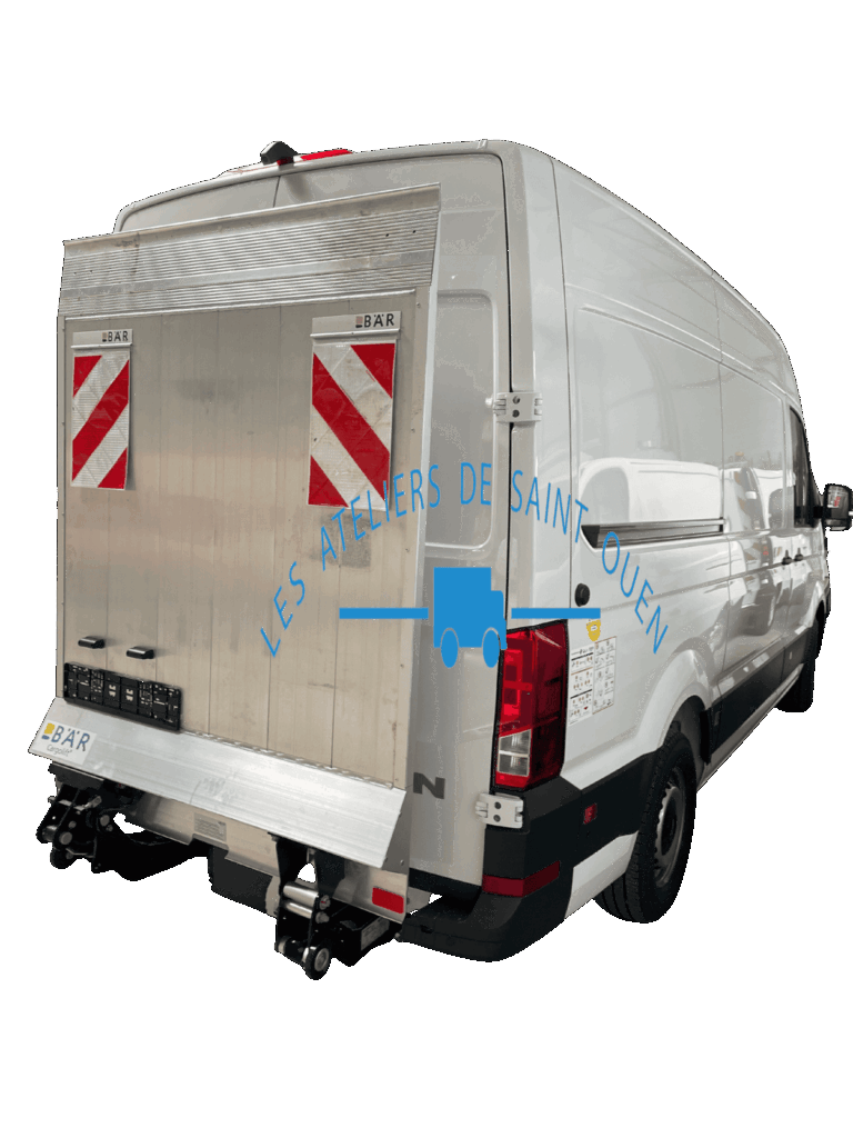 Tge équipé d'une hayon élévateur