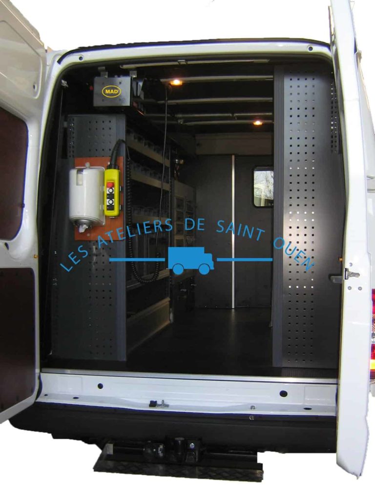 Aménagement véhicule utilitaire easy load port de charge et manutention avec aménagement étagère