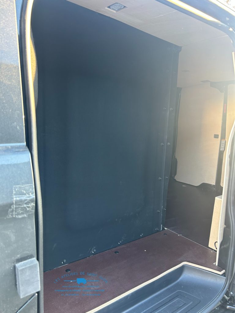 Coffrage pour cabine approfondie sur nouveau Custom