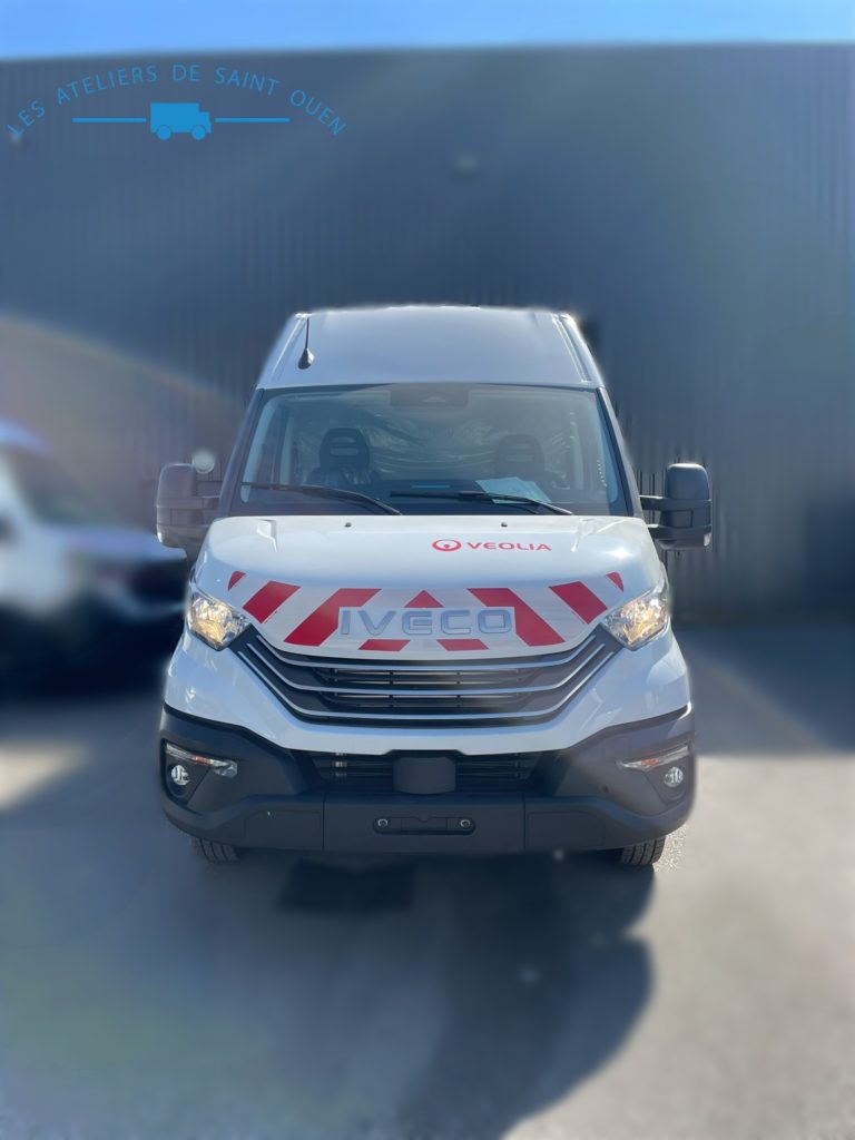 Daily avec bandes réfléchissantes et flocage