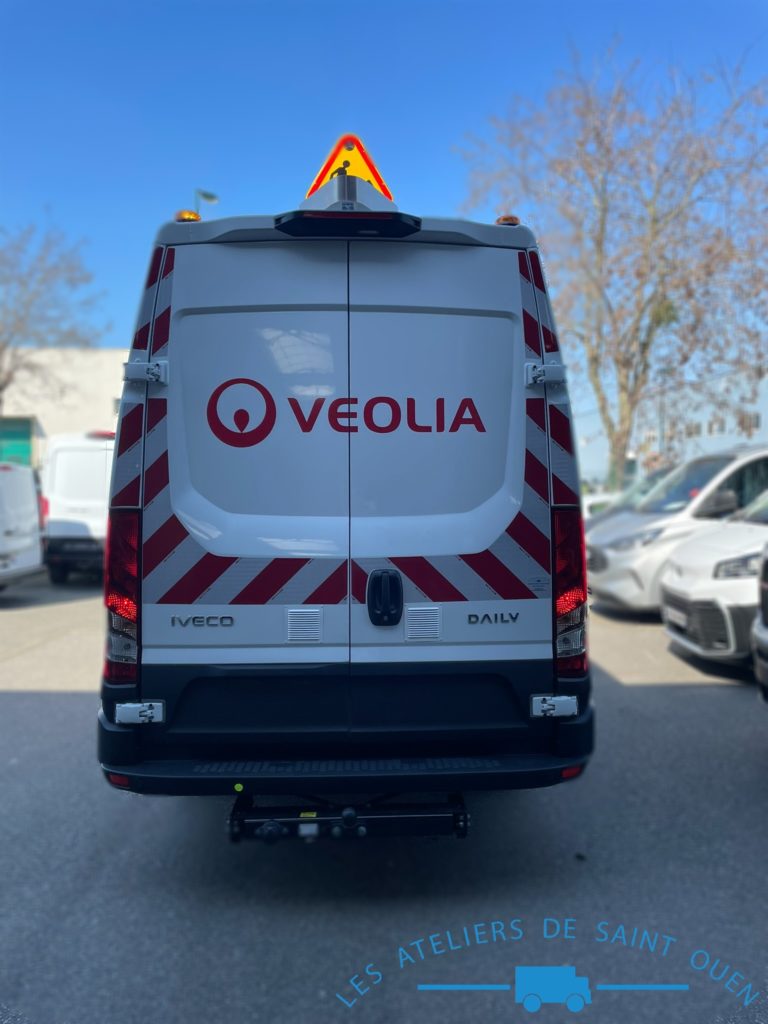 Daily avec bandes réfléchissantes flocage et barre triflash avec gyroleds